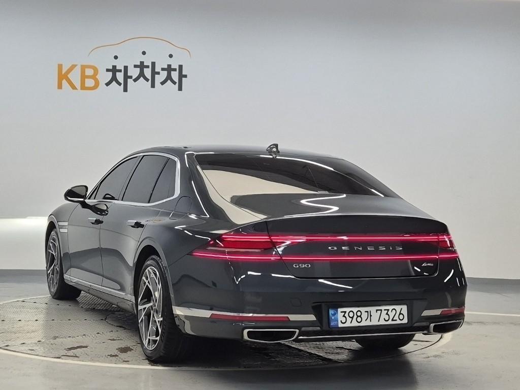Genesis G90 - Vista 2