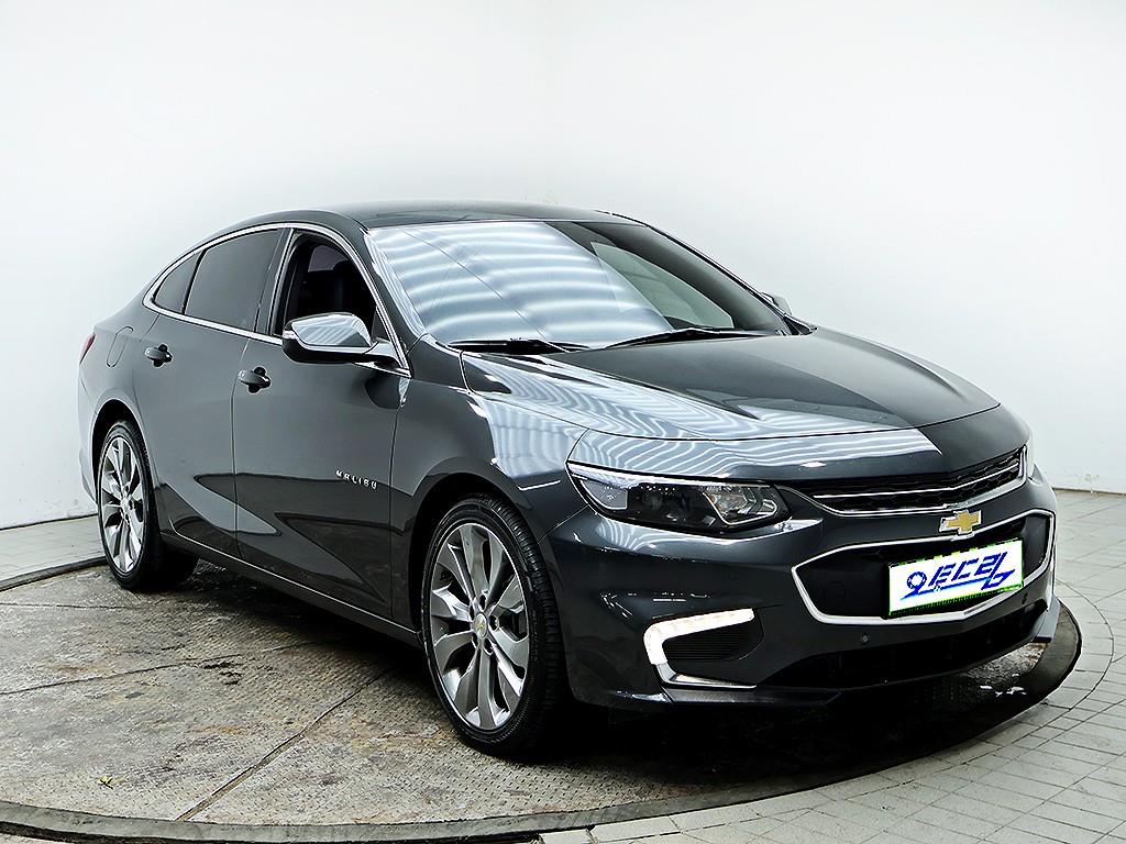 Chevrolet Malibu - Vista 3