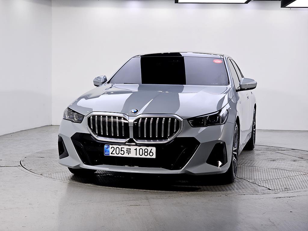 BMW 5 Series - Vista 2