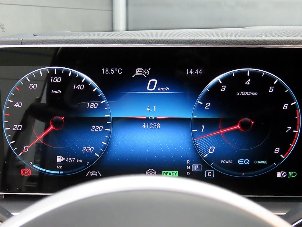 Mercedes Benz GLE Class - Vista 8