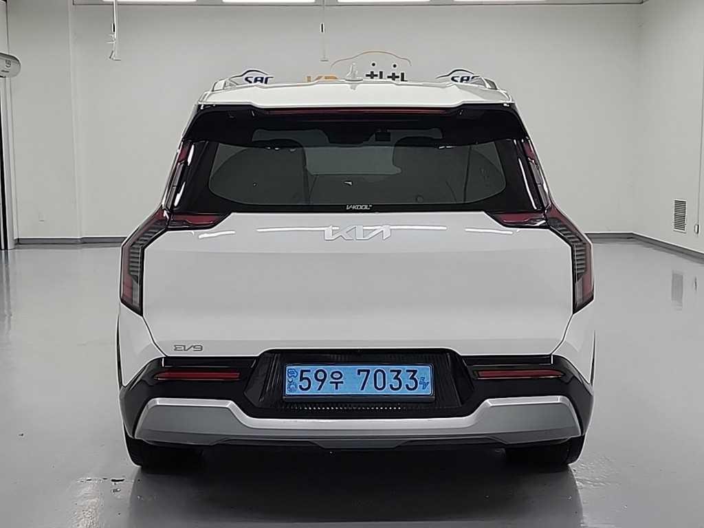 KIA EV9 - Vista 3