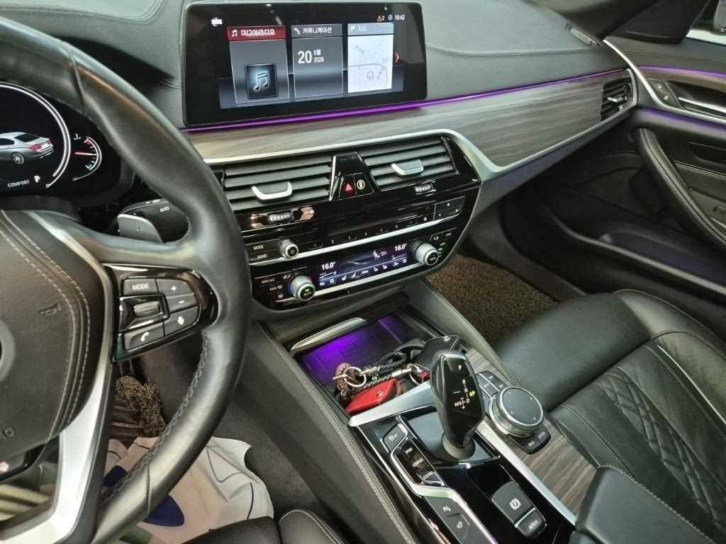 BMW 5 Series - Vista 10
