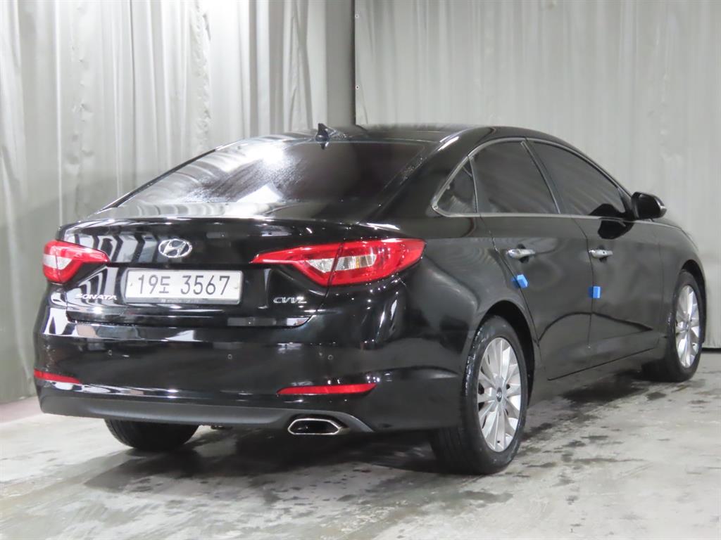 HYUNDAI Sonata - Vista 5