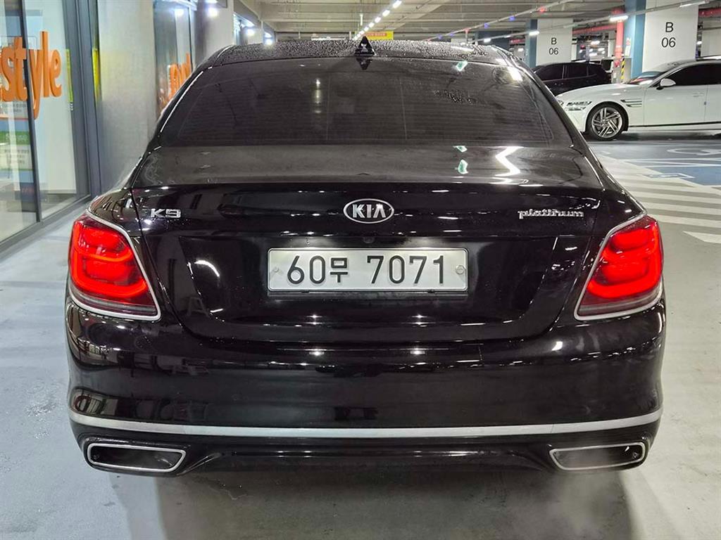 KIA K9 - Vista 5