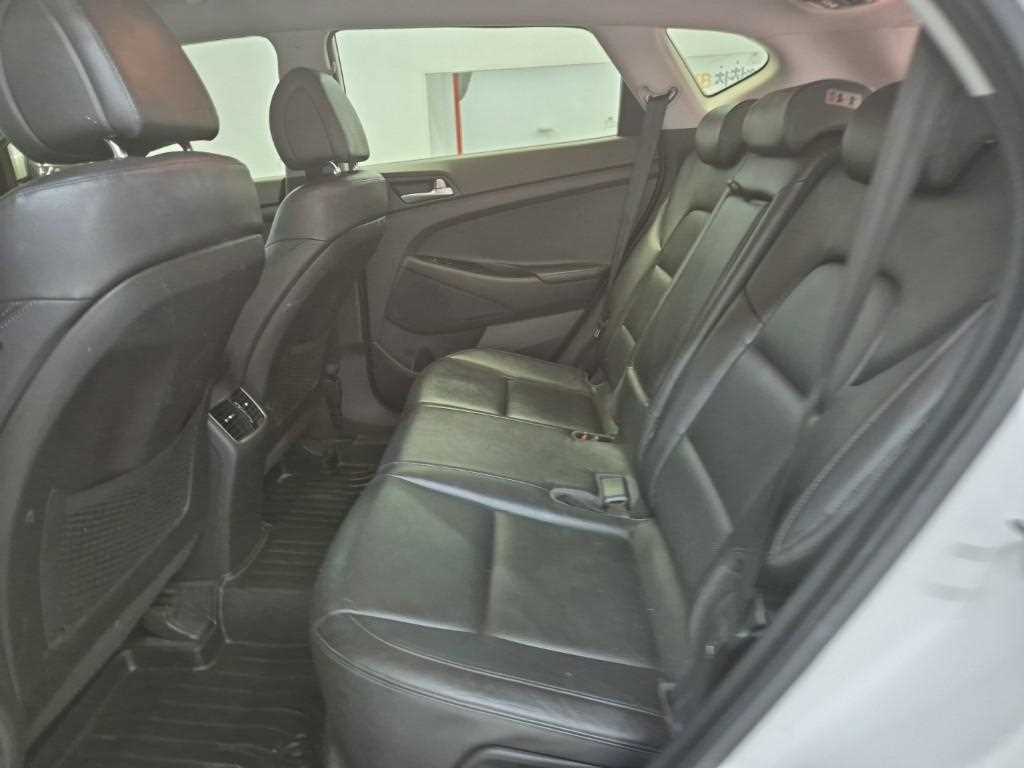 HYUNDAI Tucson - Vista 12