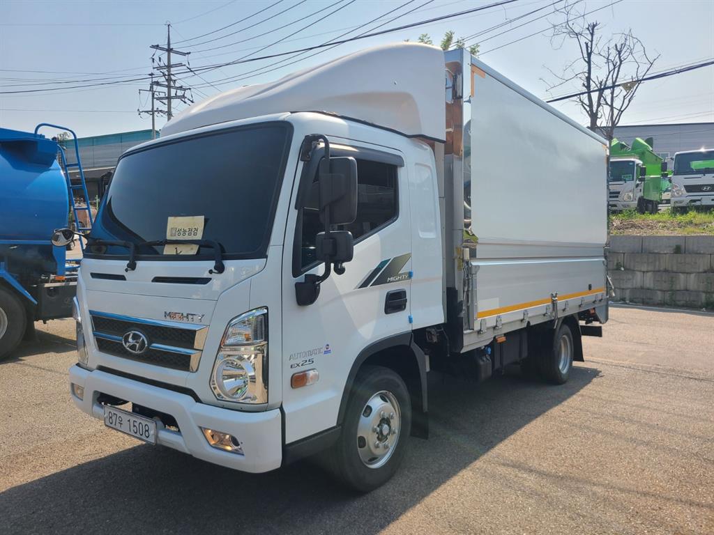 medium and large cargo truck 2021 Blanco - Importación desde Corea - HF Imports Iquique - Foto 1