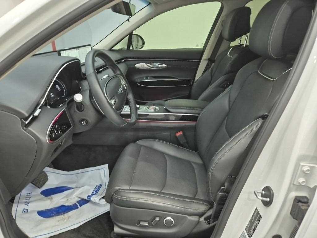 Genesis GV70 - Vista 11