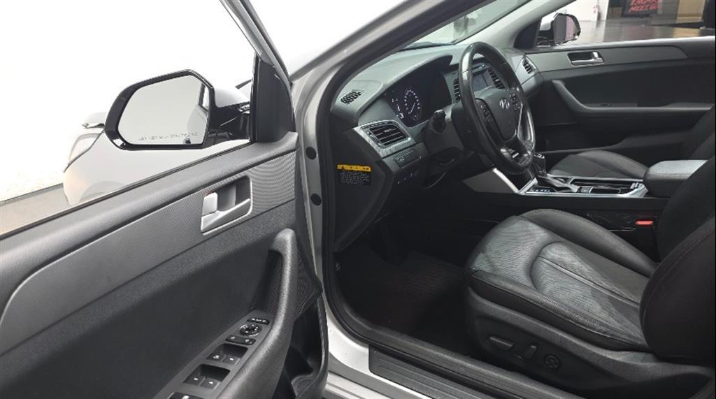 HYUNDAI Sonata - Vista 11