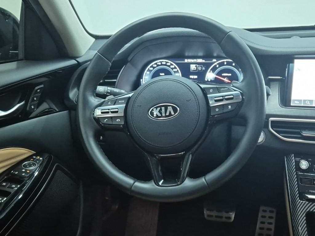 KIA K7 - Vista 9