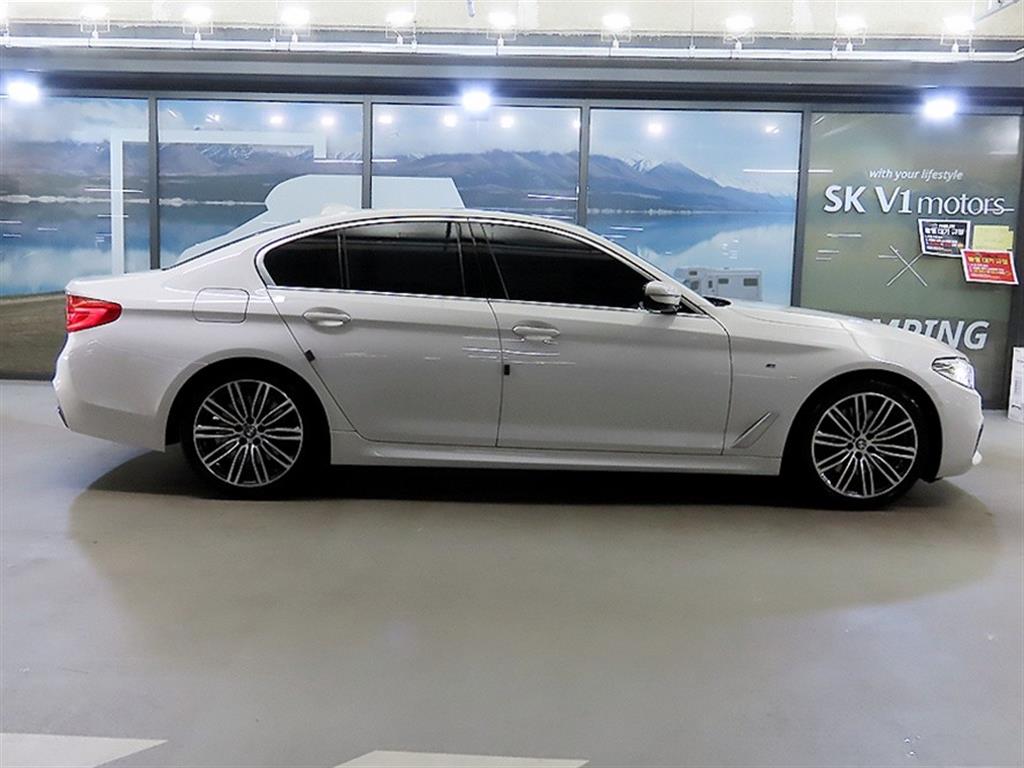 BMW 5 Series - Vista 3