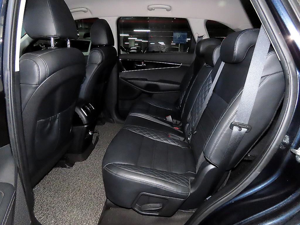 KIA Sorento - Vista 7