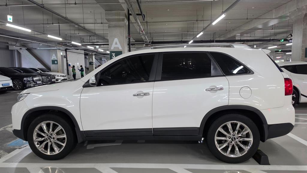 KIA Sorento - Vista 10