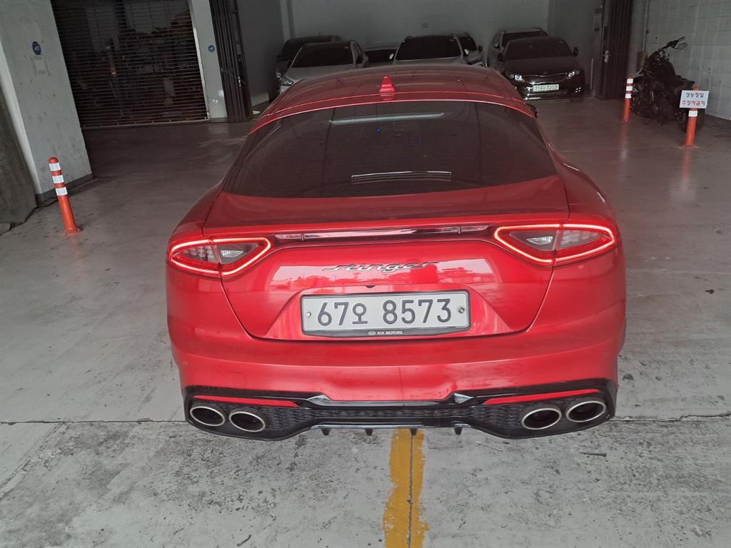 KIA Stinger - Vista 3