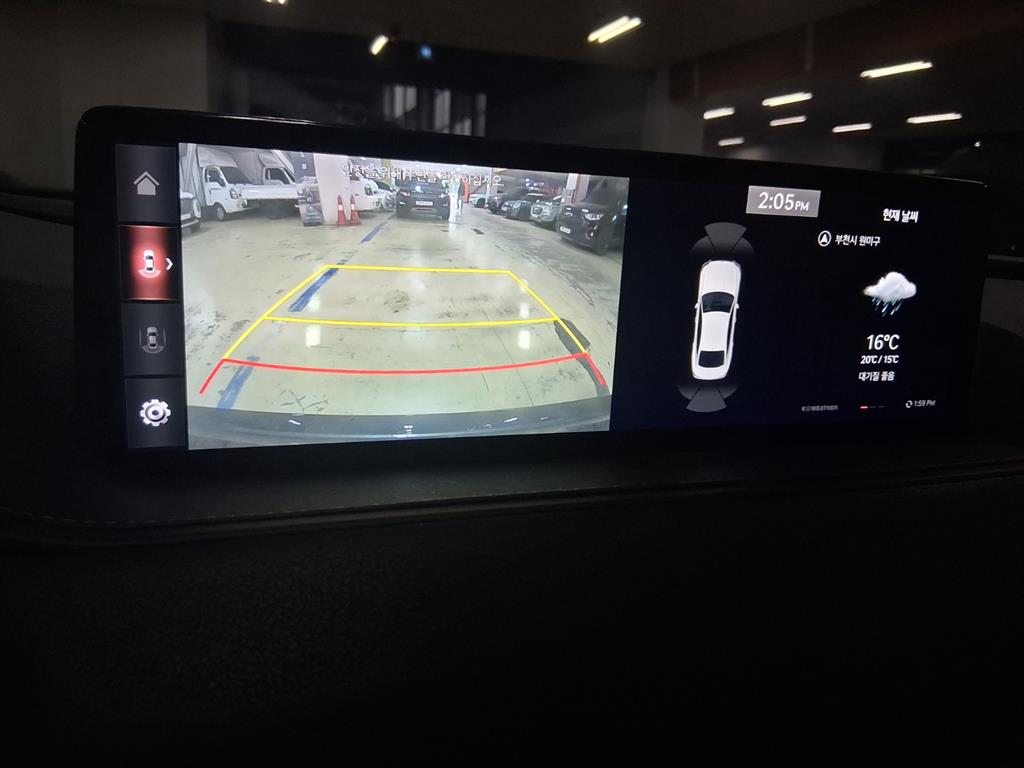 Genesis G80 - Vista 12