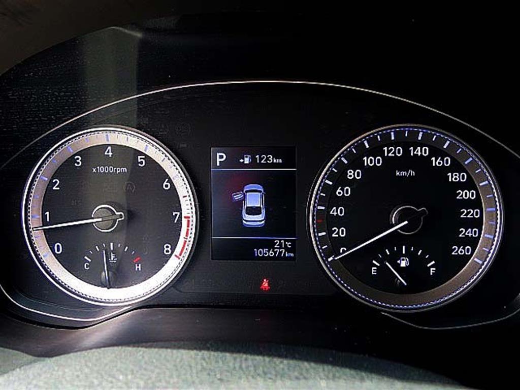 HYUNDAI Grandeur 2019 Gris - Importación desde Corea - HF Imports Iquique - Foto 9