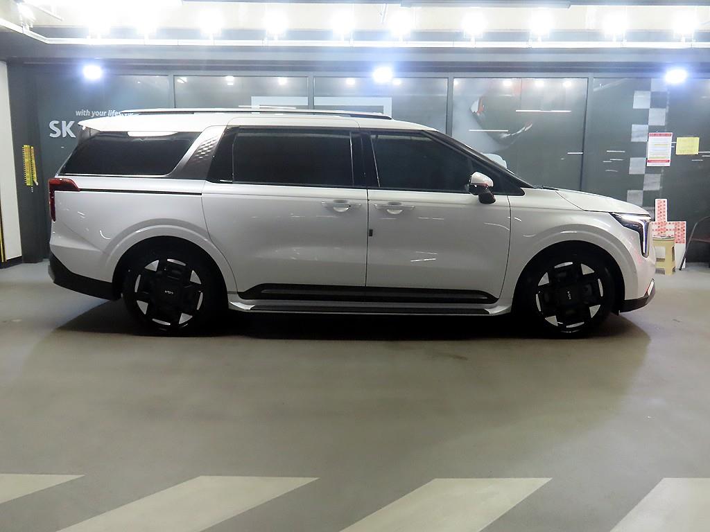 KIA Carnival - Vista 3