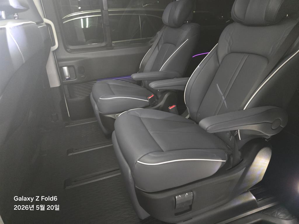 HYUNDAI Staria - Vista 7