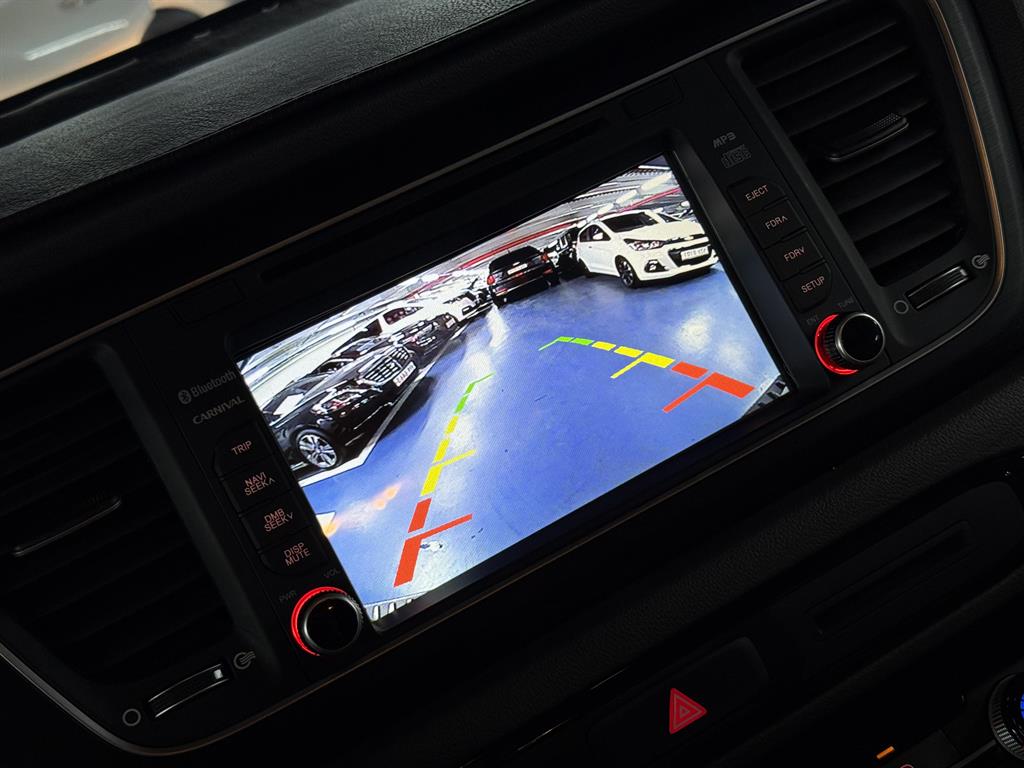 KIA Carnival 2015 Plateado - Importación desde Corea - HF Imports Iquique - Foto 14