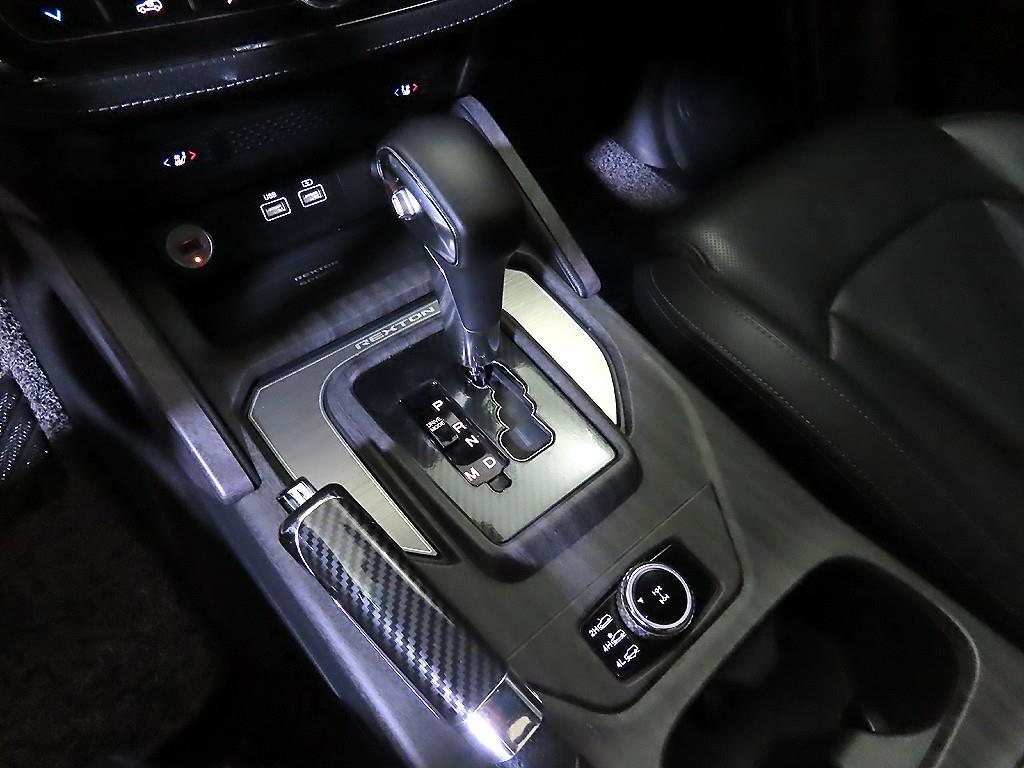 Ssangyong Rexton - Vista 12