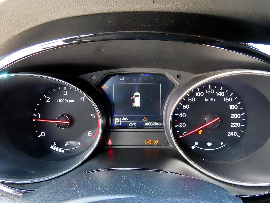 KIA Carnival - Vista 10