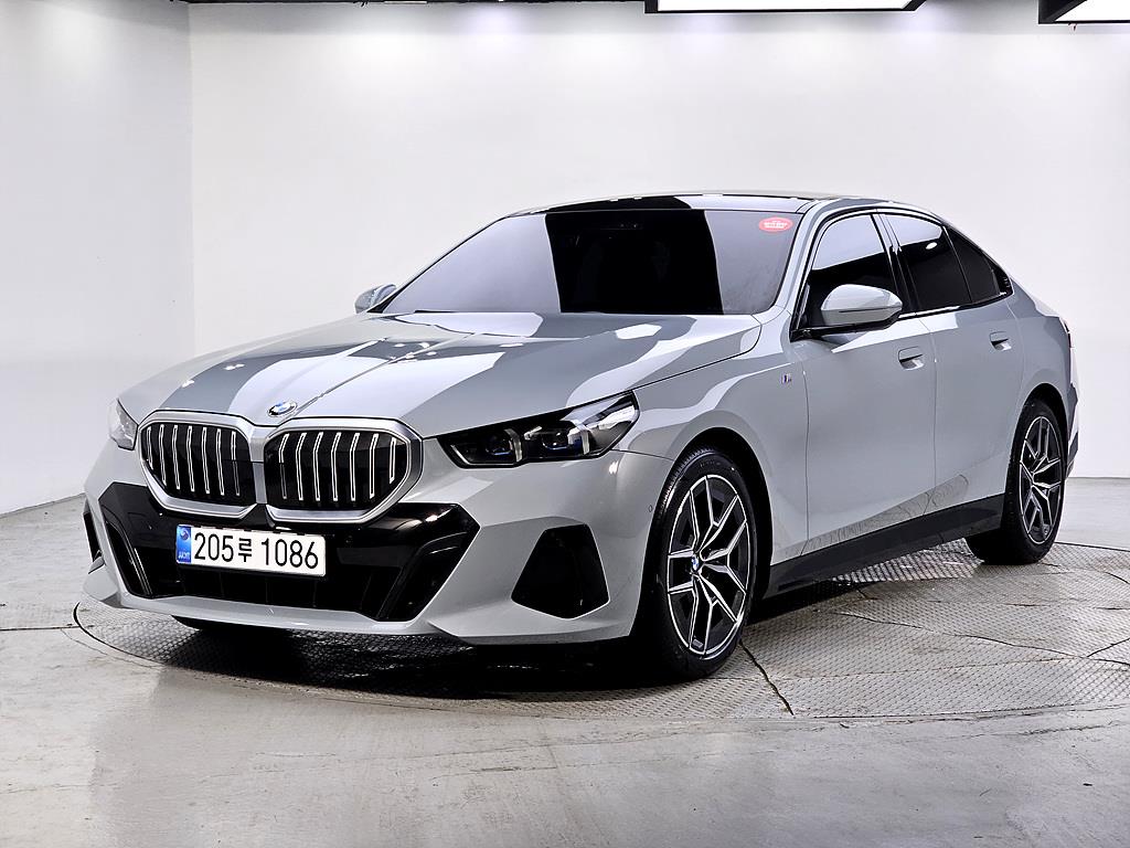 BMW 5 Series 2025 Gris - Importación desde Corea - HF Imports Iquique - Foto 1
