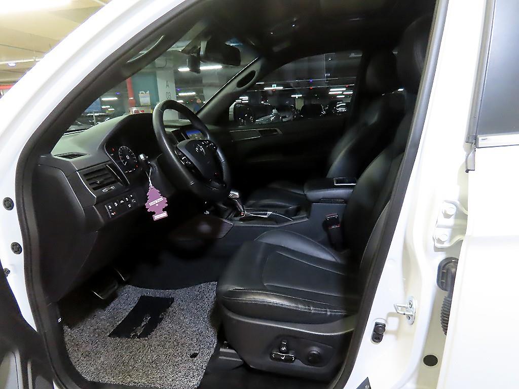 Ssangyong Rexton - Vista 6