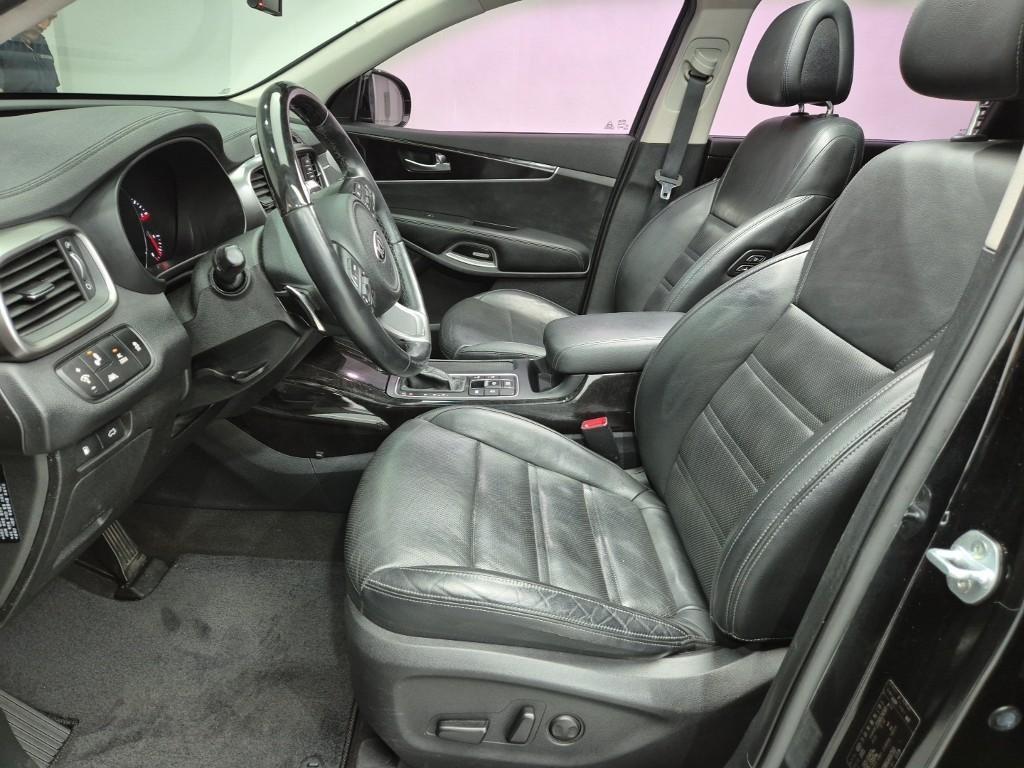 KIA Sorento - Vista 11