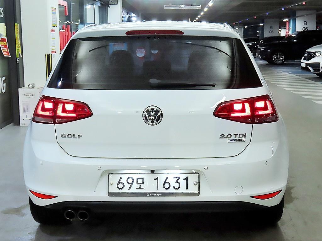 Volkswagen Golf - Vista 5