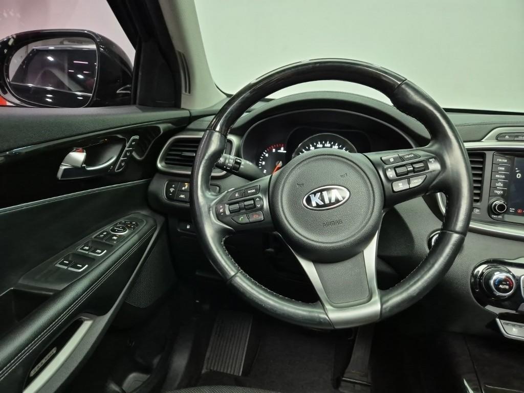 KIA Sorento - Vista 9