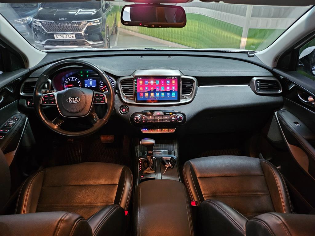 KIA Sorento - Vista 8