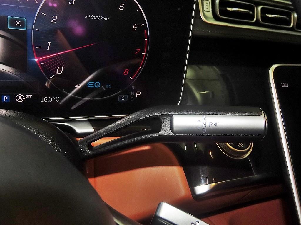 Mercedes Benz S Class - Vista 12