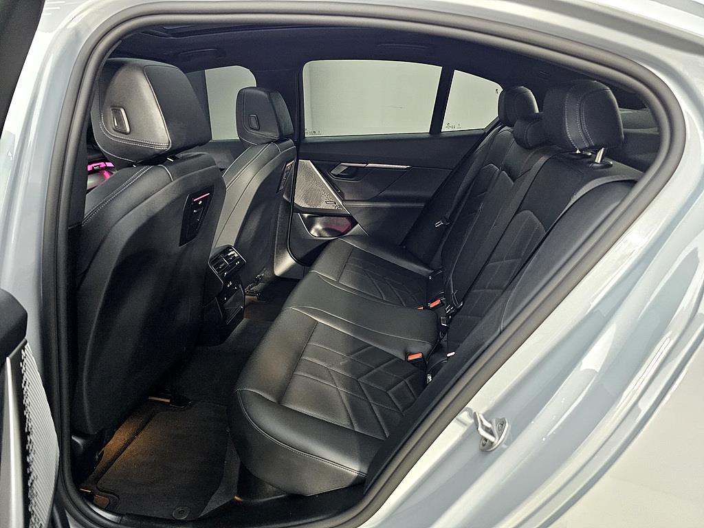 BMW 5 Series - Vista 9