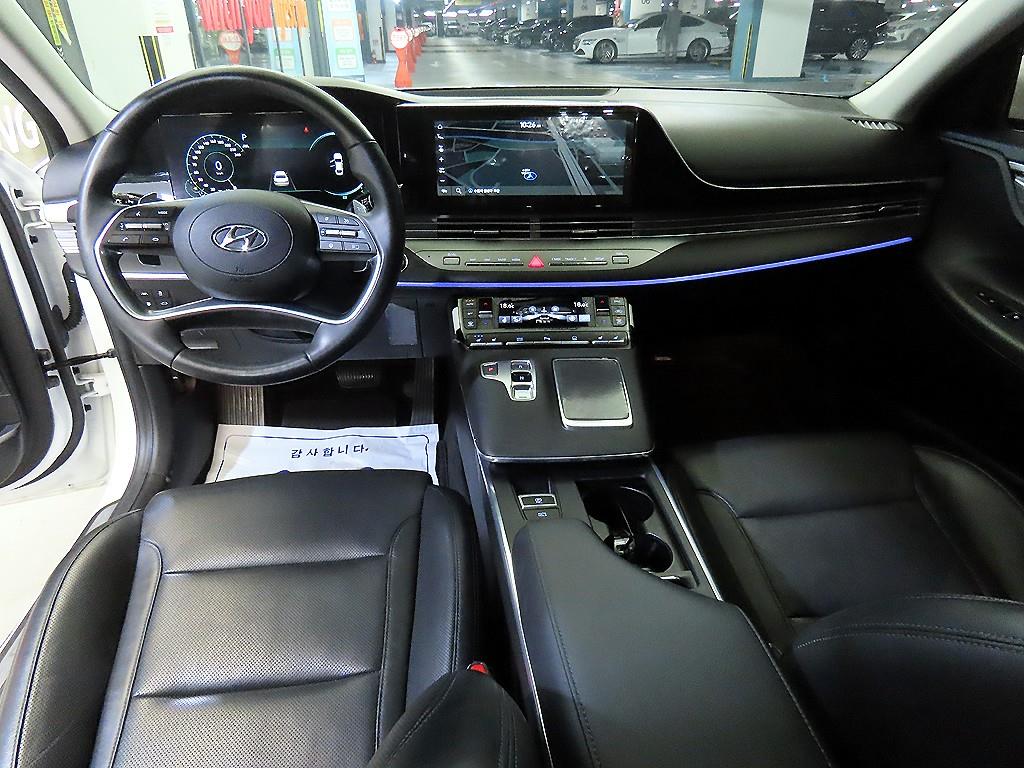 HYUNDAI Grandeur - Vista 10