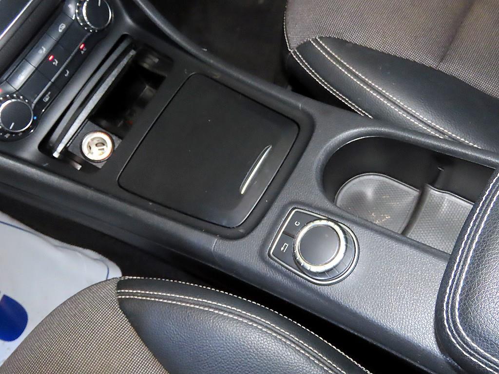 Mercedes Benz A Class 2014 Gris - Importación desde Corea - HF Imports Iquique - Foto 13