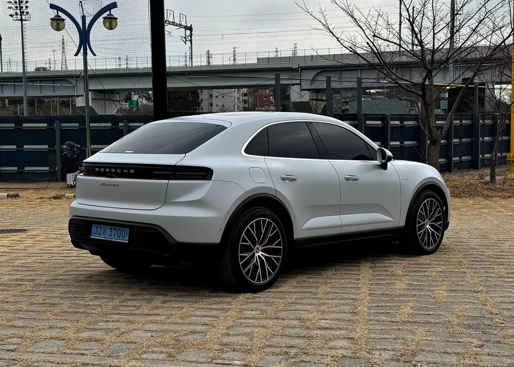 Porsche Macan - Vista 9