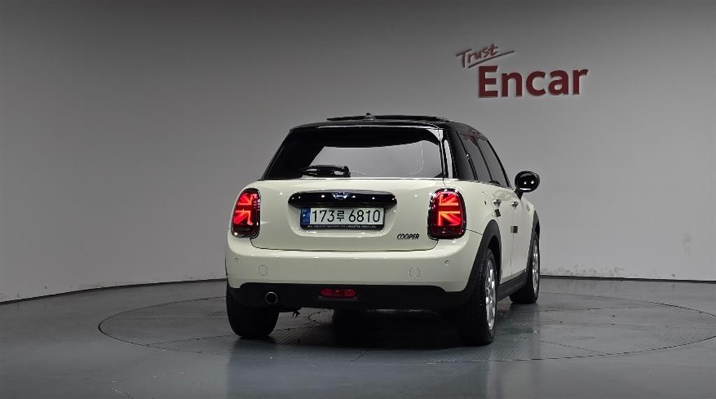 Mini Cooper - Vista 4