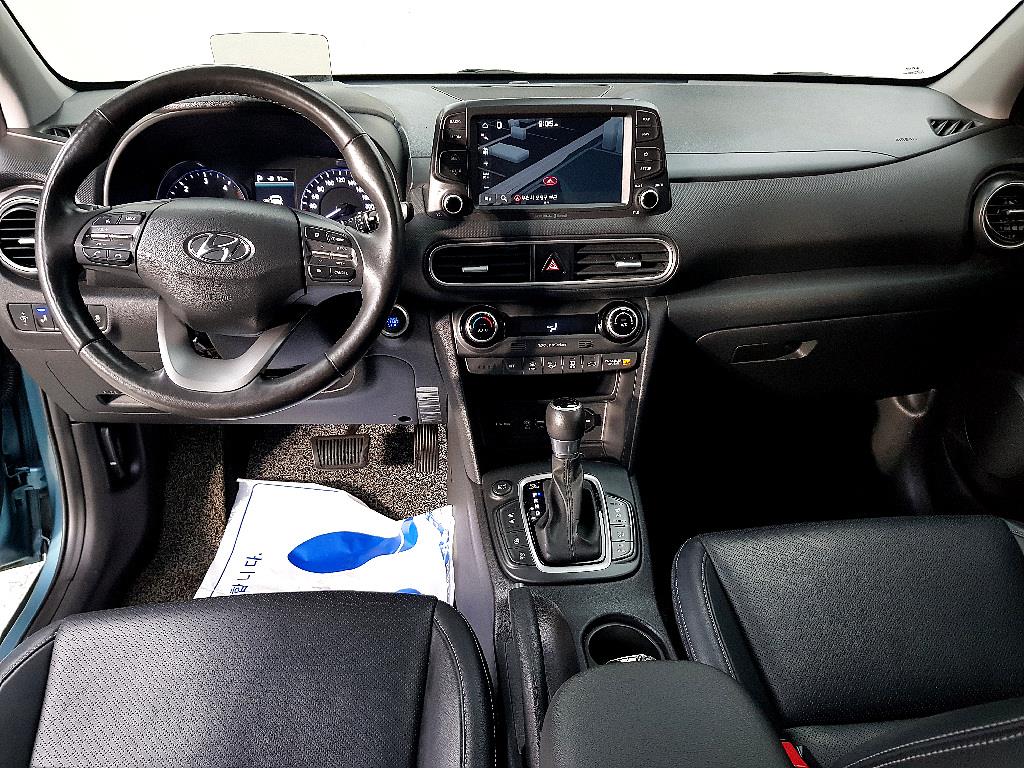 HYUNDAI Kona - Vista 5
