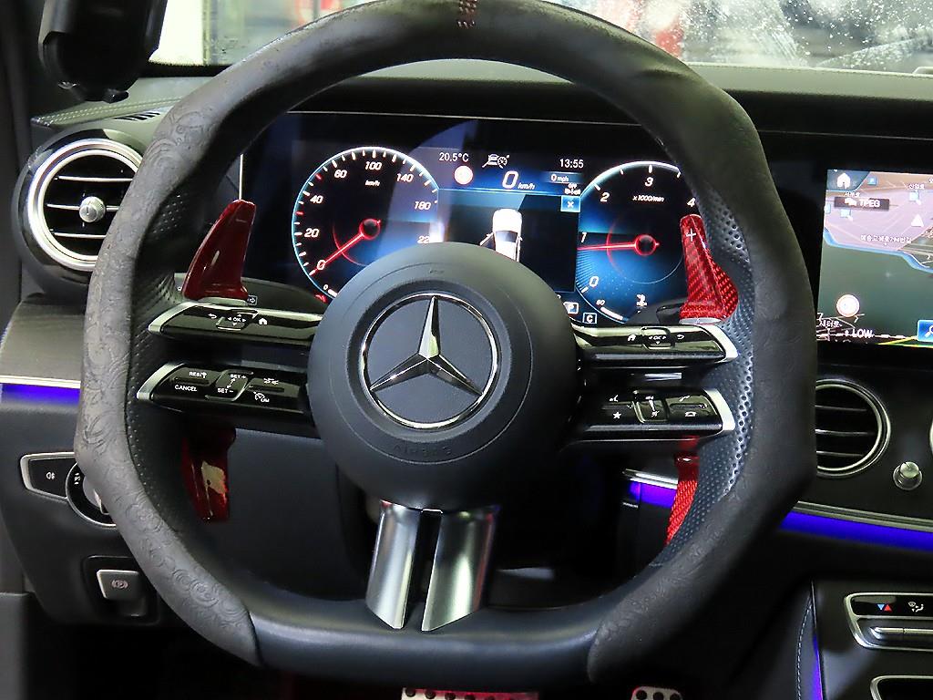 Mercedes Benz E class - Vista 8