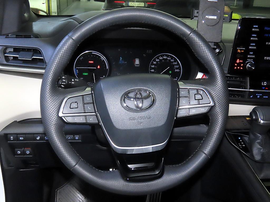 Toyota Siena - Vista 8
