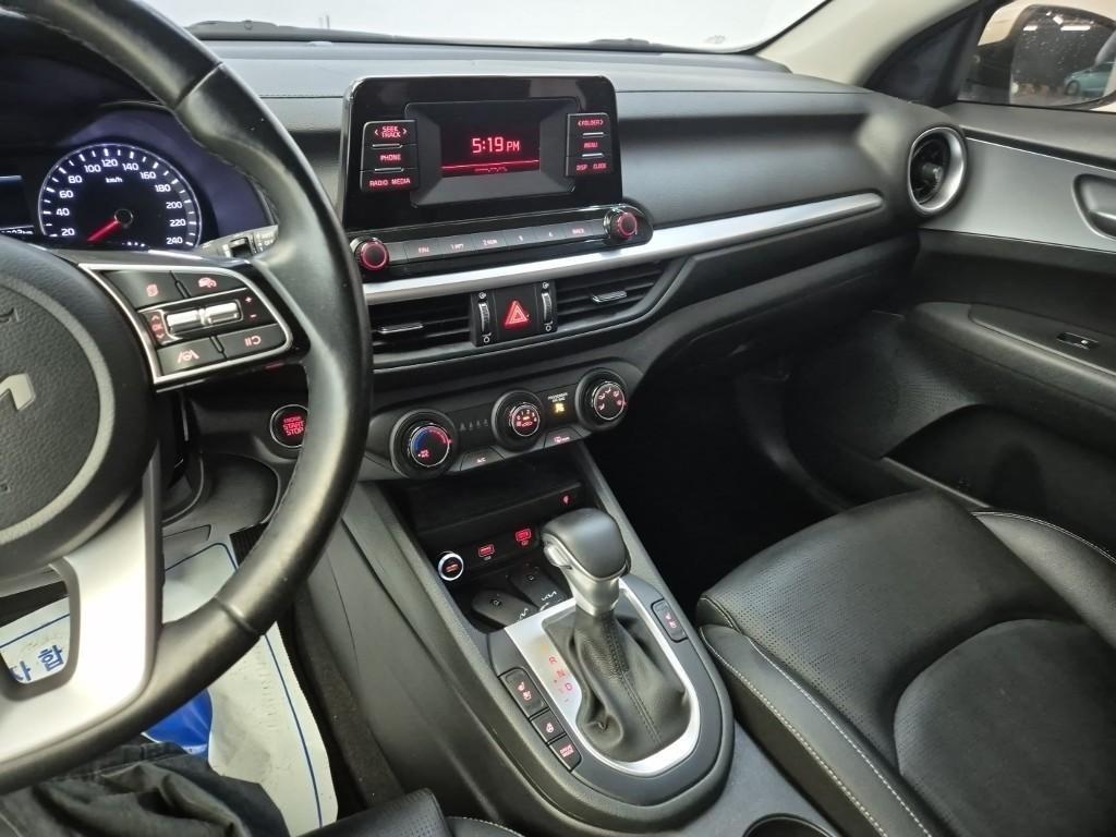 KIA K3 - Vista 10
