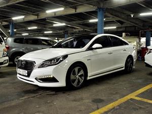 HYUNDAI Sonata - Vista 2