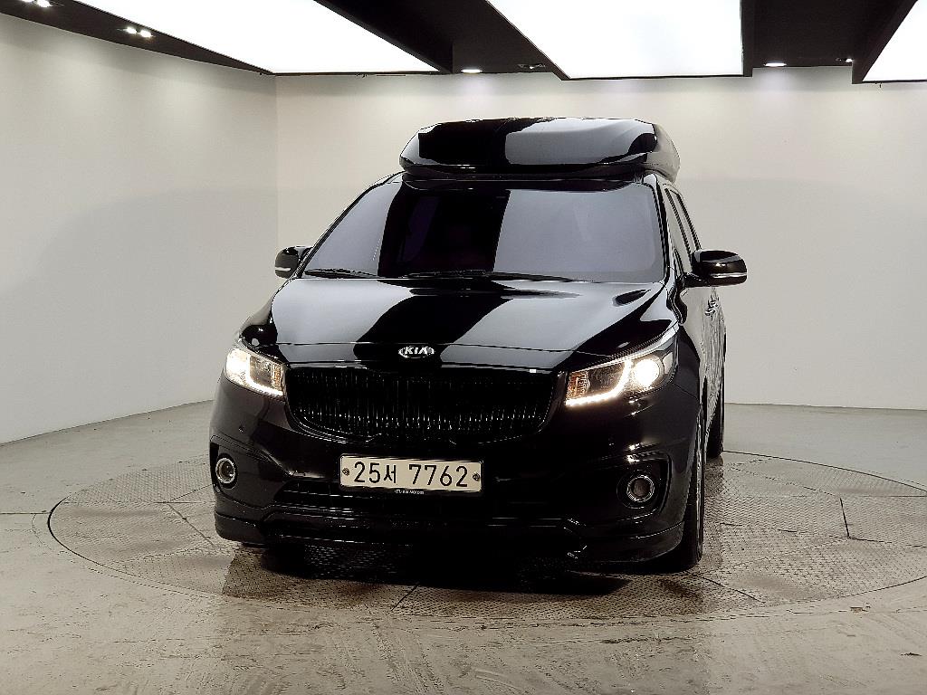 KIA Carnival - Vista 2