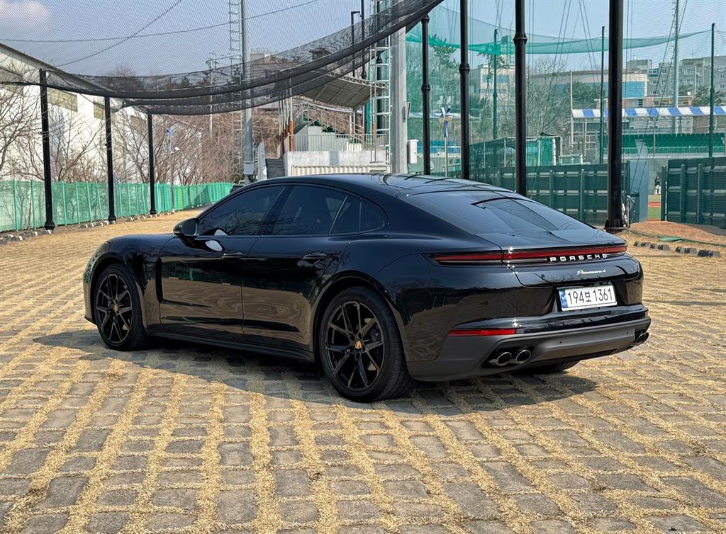 Porsche Panamera - Vista 11