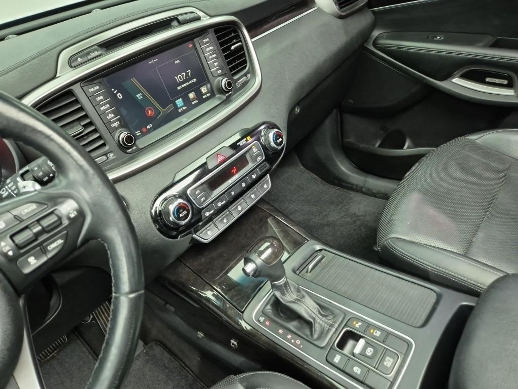 KIA Sorento - Vista 10
