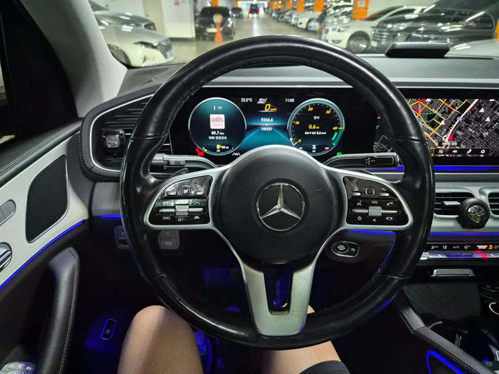 Mercedes Benz GLE Class - Vista 6
