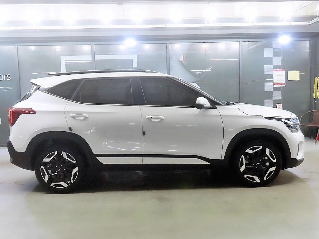 KIA Seltos - Vista 3