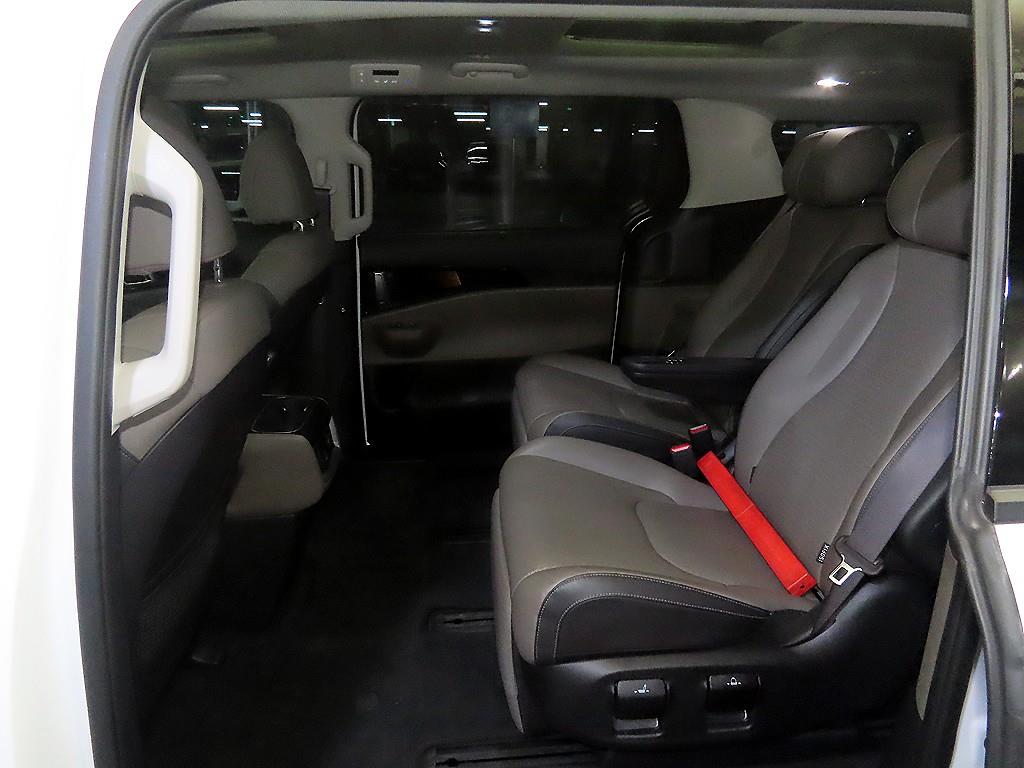 KIA Carnival - Vista 7