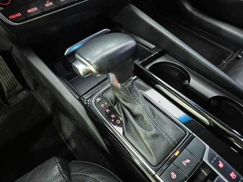KIA K7 - Vista 8