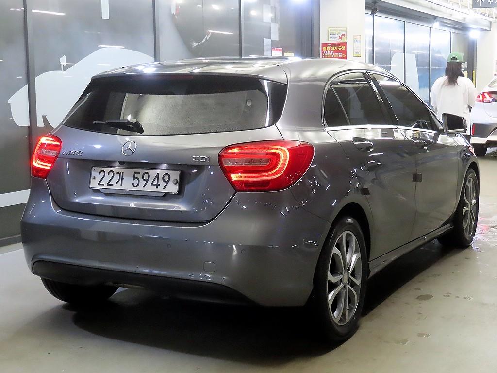 Mercedes Benz A Class - Vista 4