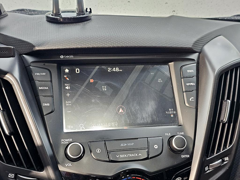 HYUNDAI Veloster - Vista 12
